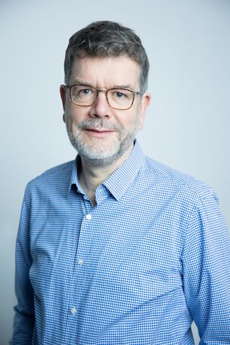 Dr. med.  Stefan  Trapp