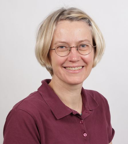 Dr. med.  Claudia Karsten